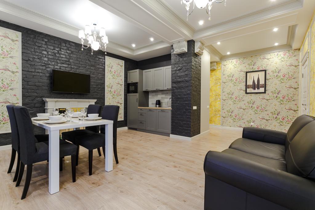 Royal Rent Minsk Apartamento Exterior foto